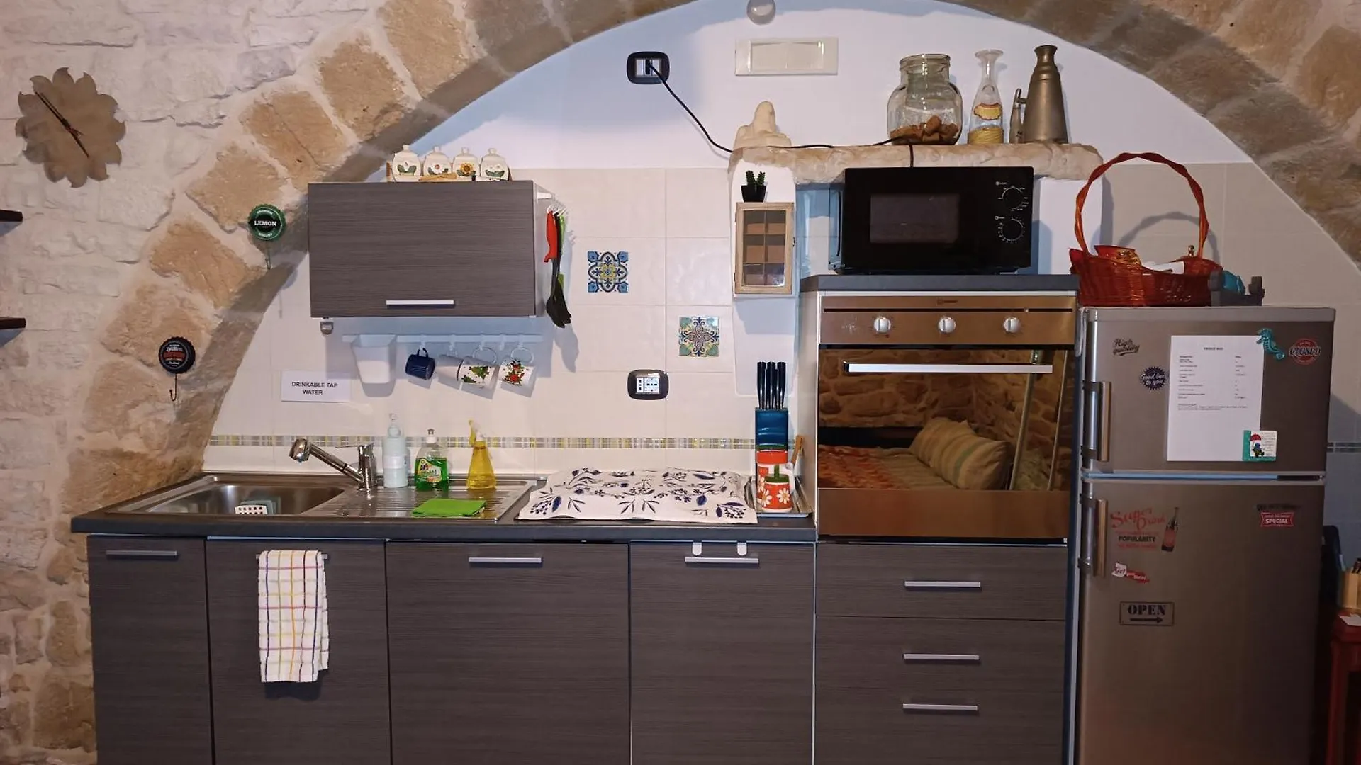 Unique White Stone Studio Giovinazzo Italien